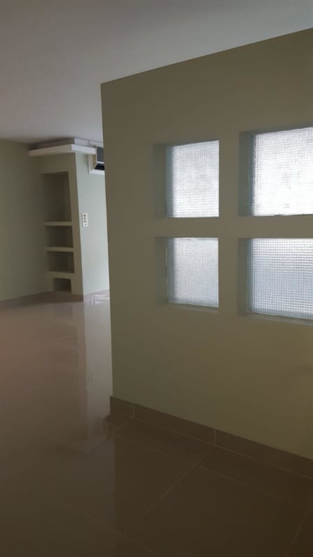 Bright bedroom with porcelain floors, balcony access, city view PH Brisas de Obarrio Obarrio Panama