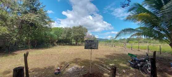 Vacant coastal countryside fenced lot mountain panoramic view Isla Cañas Los Santos Panama