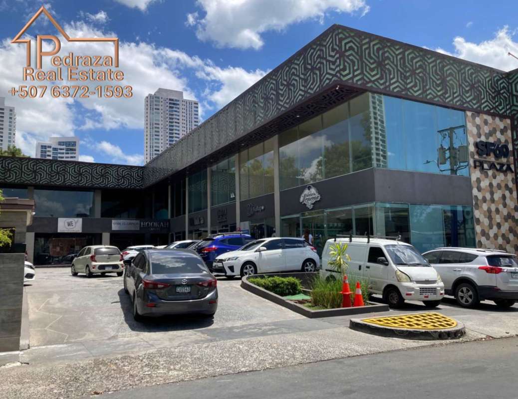 Interior commercial space with modern flooring and lighting at Plaza 69 San Francisco Panama
