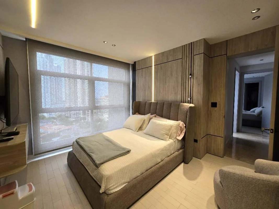 Modern bathroom with marble counters and glass showers PH Q Tower Punta Pacifica luxury condo Panama