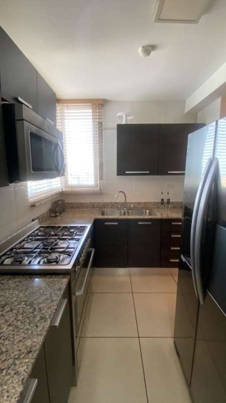 Master bedroom with closet and ensuite bathroom in Kings Park Condado del Rey Panama