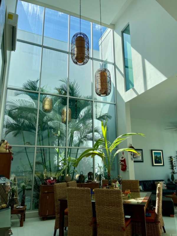 Luxury 4BR House w Pool Solar Panels Altos del Golf