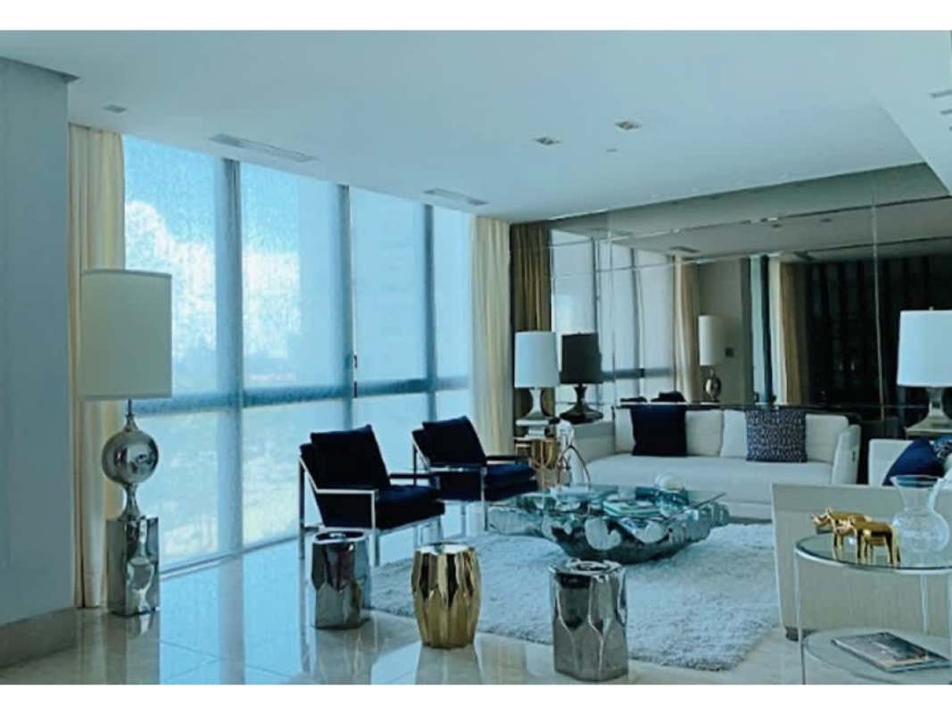 Modern bathroom with marble and double sinks in Valery Point Santa María apartment Panama