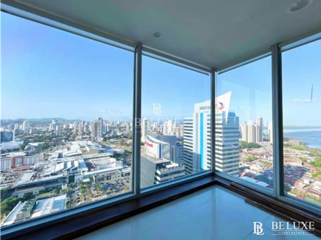 Executive conference room with modern furnishings panoramic views in Oceania Business Plaza Punta Pacifica