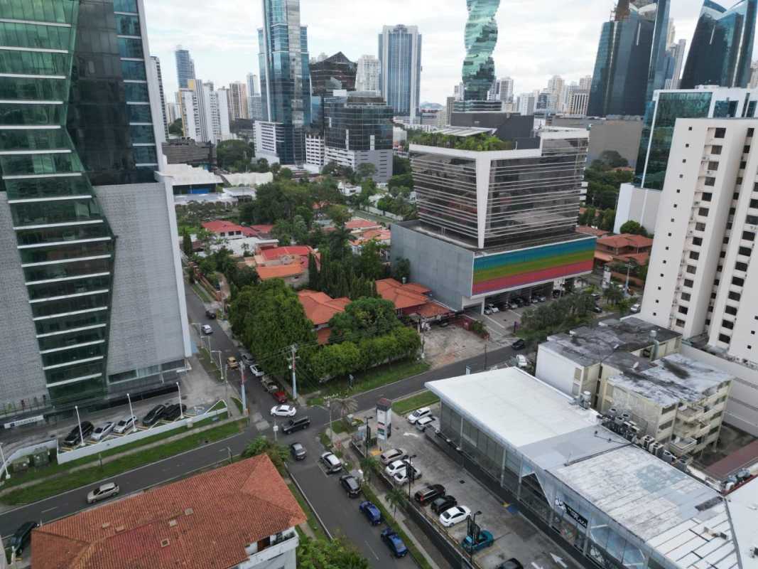 Commercial lot on Samuel Lewis Avenue Obarrio Panama City available for development