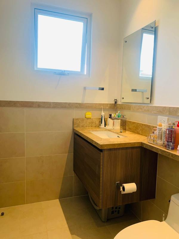 Luxury bathroom with double vanity glass shower tub in townhouse The Reserve Santa Maria Panama