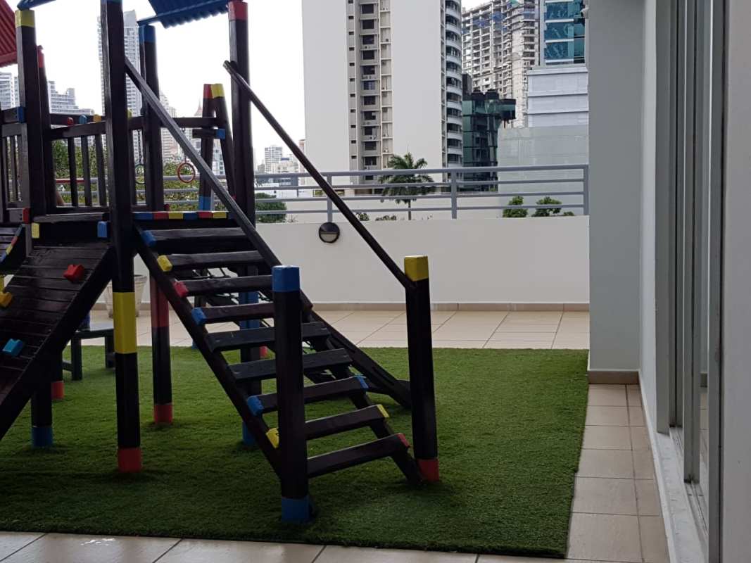 Playground balcony Obarrio Panama PH Galeria Uno apartment sale family-friendly