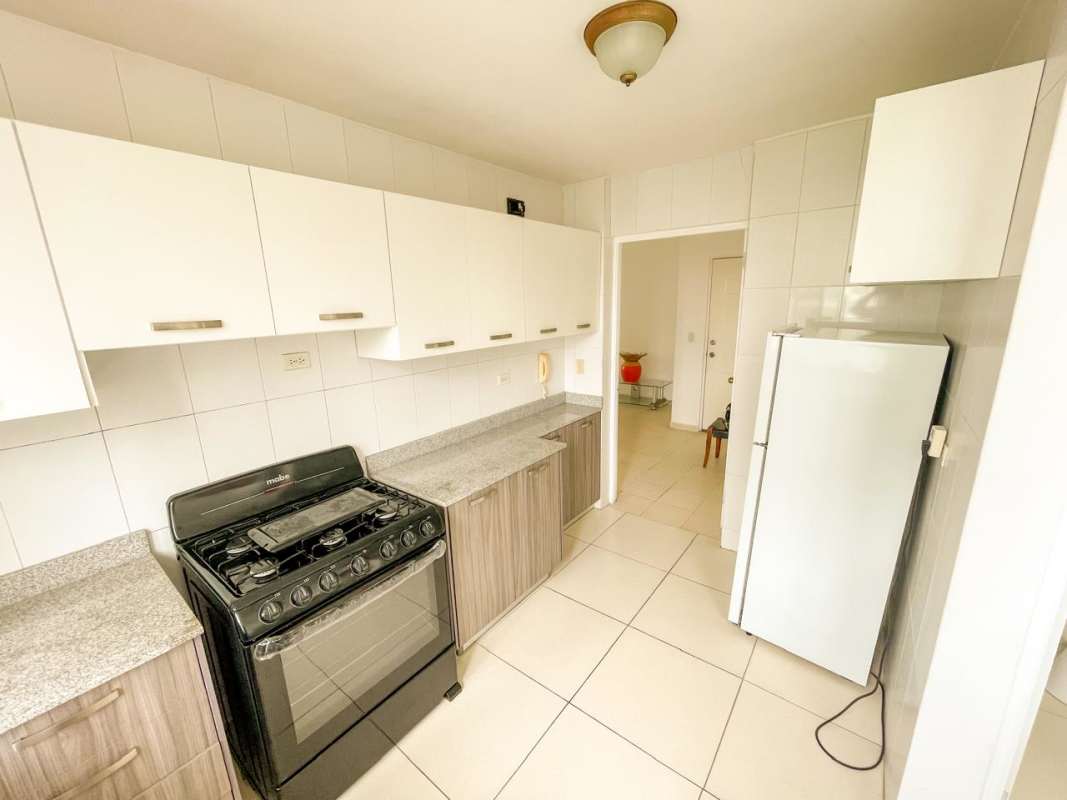 Second bedroom with closet, tile floor, natural light PH Quattro Panama