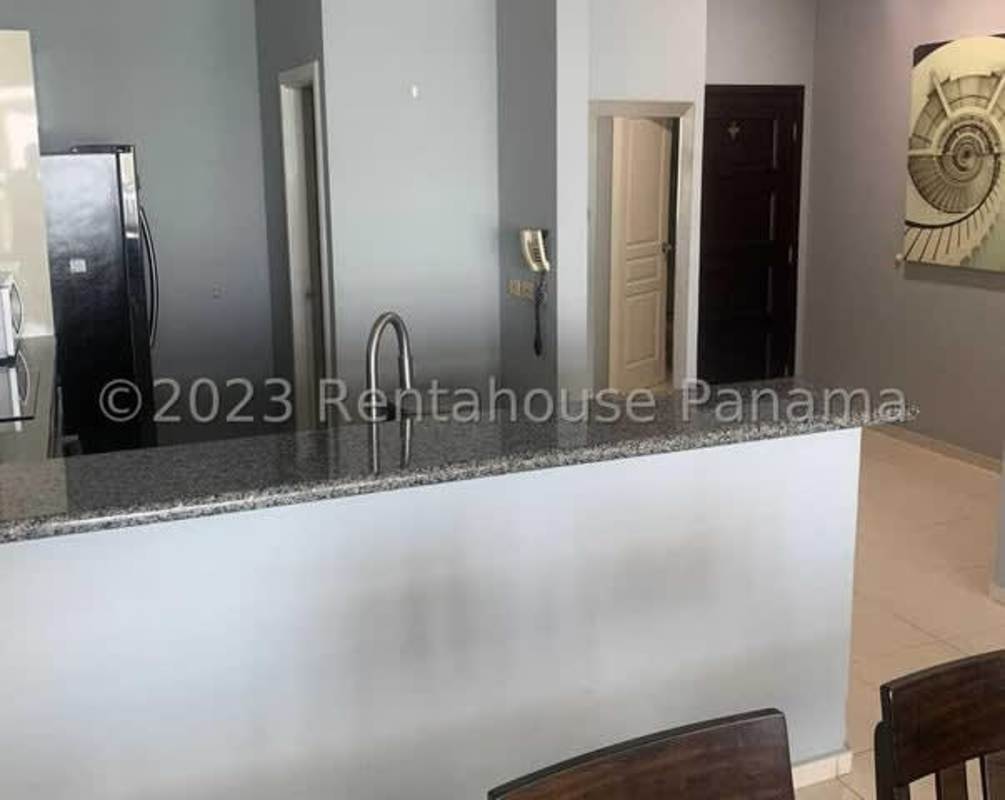 Master bedroom with walk-in closet and ocean view window PH BICSA Financial Center Panama