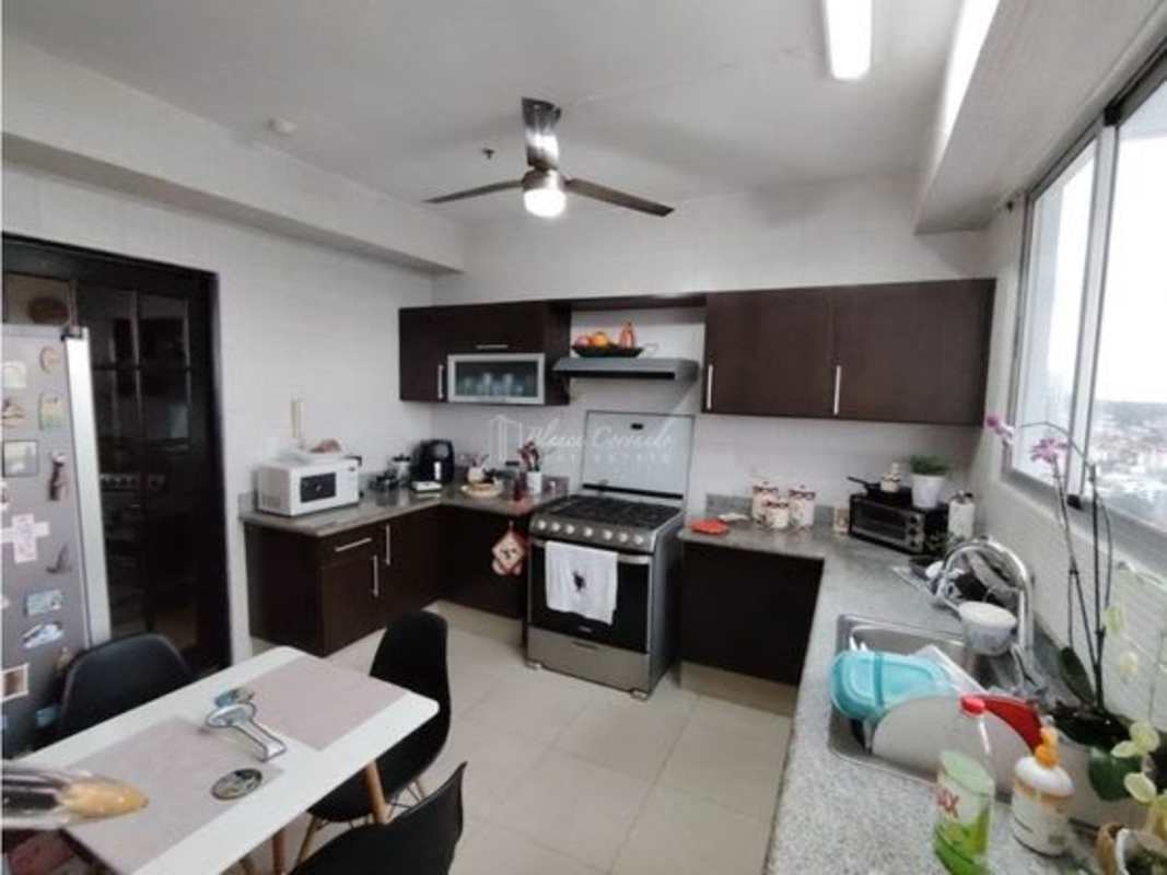 Contemporary kitchen with granite countertops large windows PH Windows San Francisco Panama