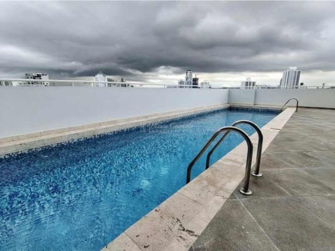 Rooftop pool with panoramic skyline view in PH Windows San Francisco Panama