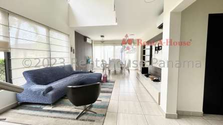 Large private backyard garden and terrace BBQ zone house for sale Panama Pacifico