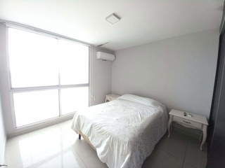 Apartment for Sale in San Francisco - 3 bedrooms