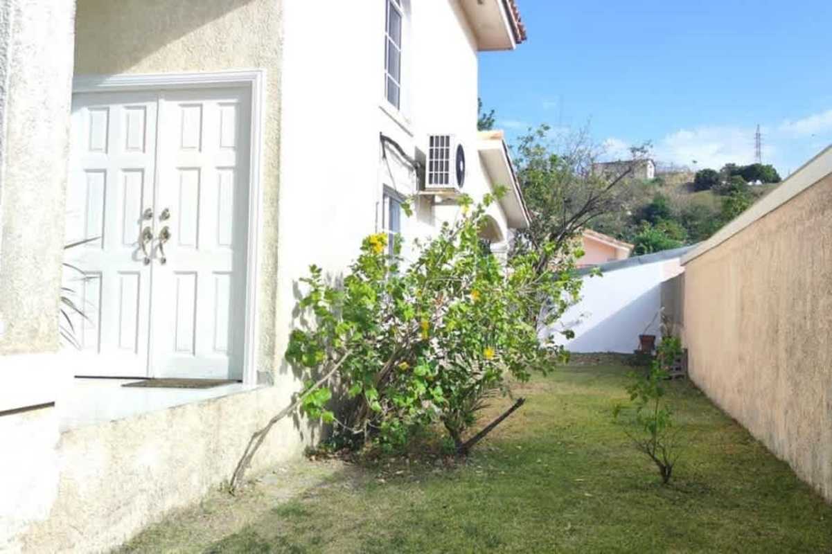 4 Bedroom House for Sale Fuente del Fresno San Miguelito - View 10