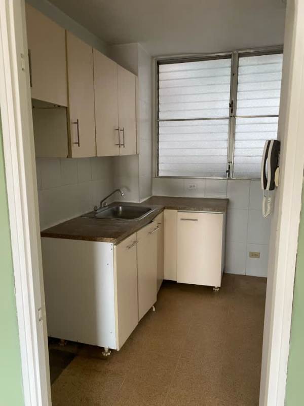 Utility area with window and hookups Parque Lefevre apartment Panama