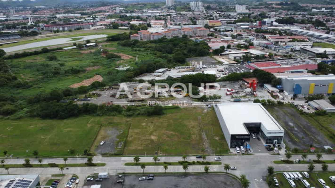 Prime Commercial Lot in Santa Maria Business District