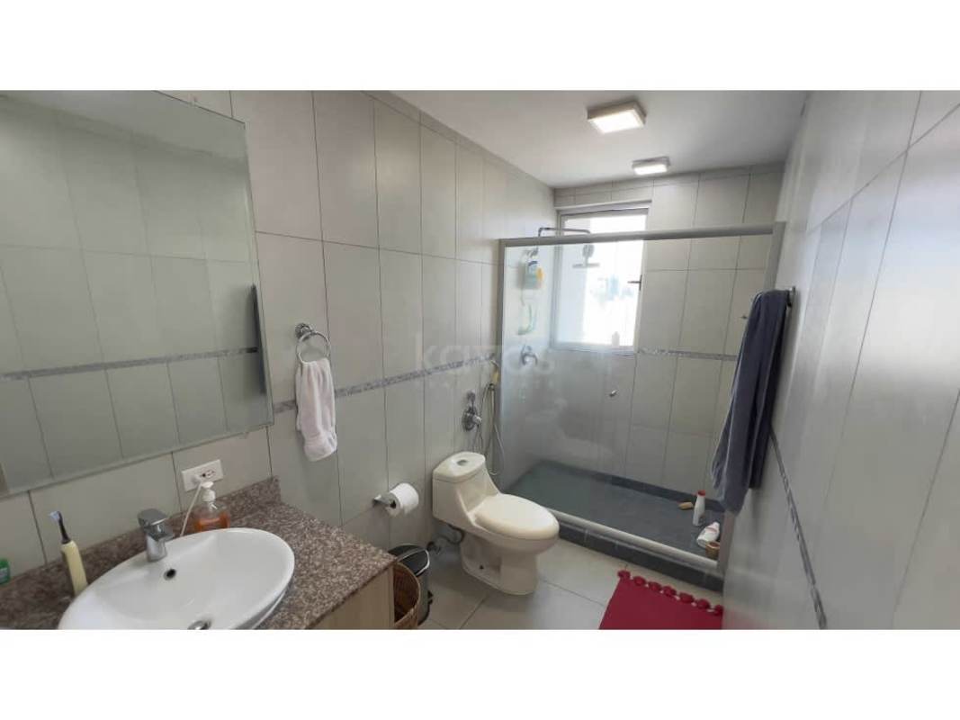 Fully equipped kitchen with granite countertops, stainless appliances Panama City rental