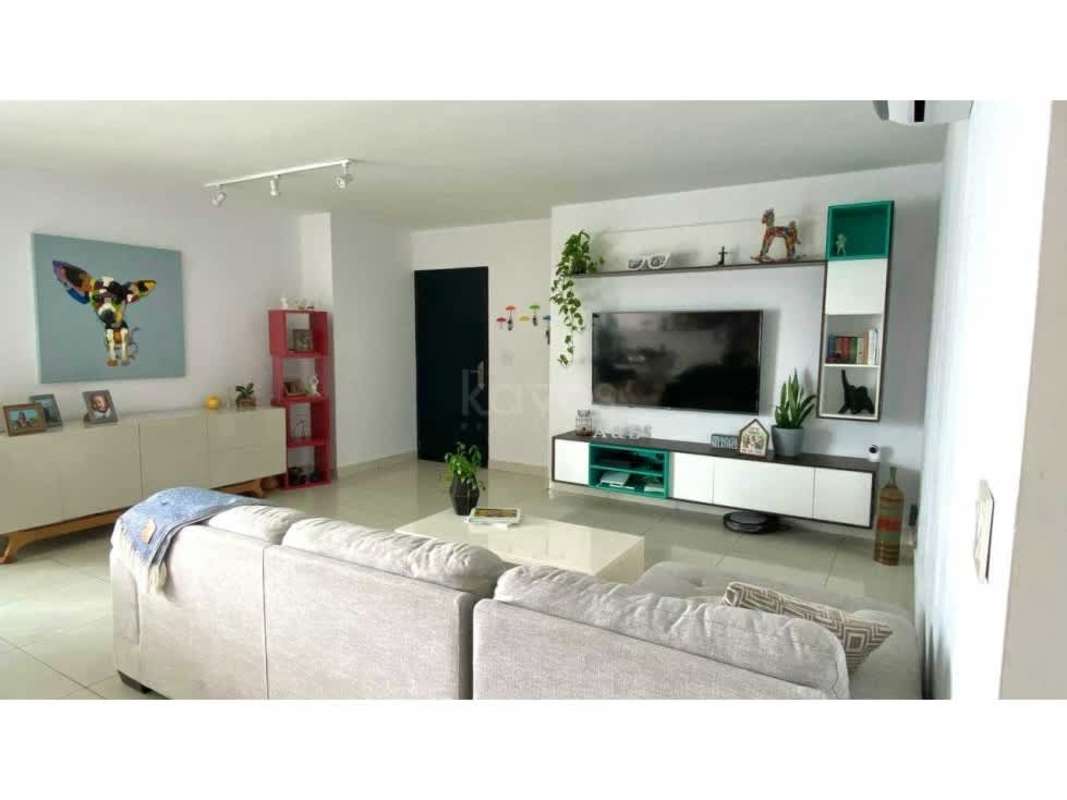 Furnished bedroom with built-in closet, AC and ocean view balcony Panama City