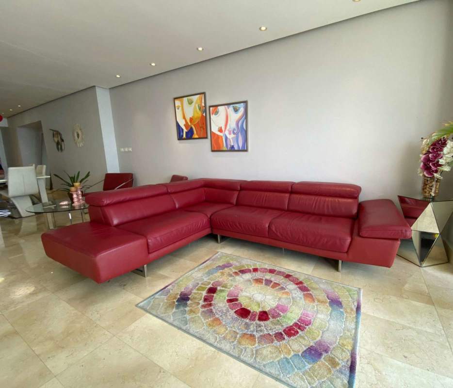 Sleek kitchen with built-in appliances at PH BICSA Financial Center Panama overlooking Avenida Balboa