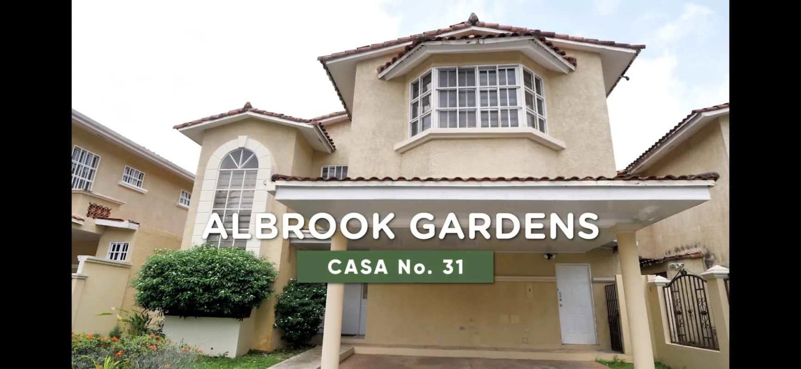 Spacious living room with sliding glass door to terrace and natural lighting in Albrook Gardens Clayton