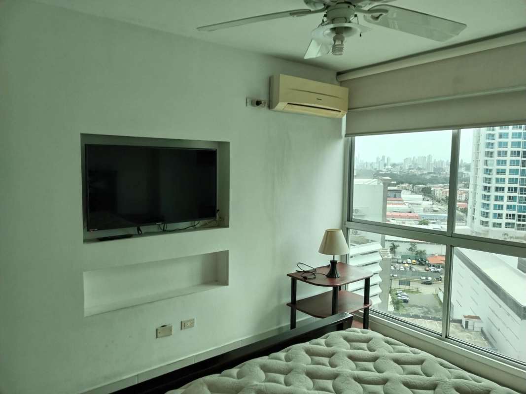 Contemporary bathroom with glass shower and vanity in PH Green Bay Costa del Este