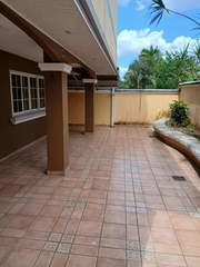 House for Sale in Rufina Alfaro - 5 bedrooms