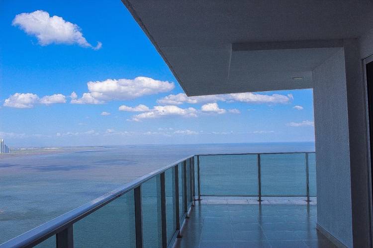 Luxury Oceanfront 3BR Condo for Rent Ocean Reef Panama City