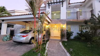 House for Sale in Don Bosco / Costa Sur - 3 bedrooms