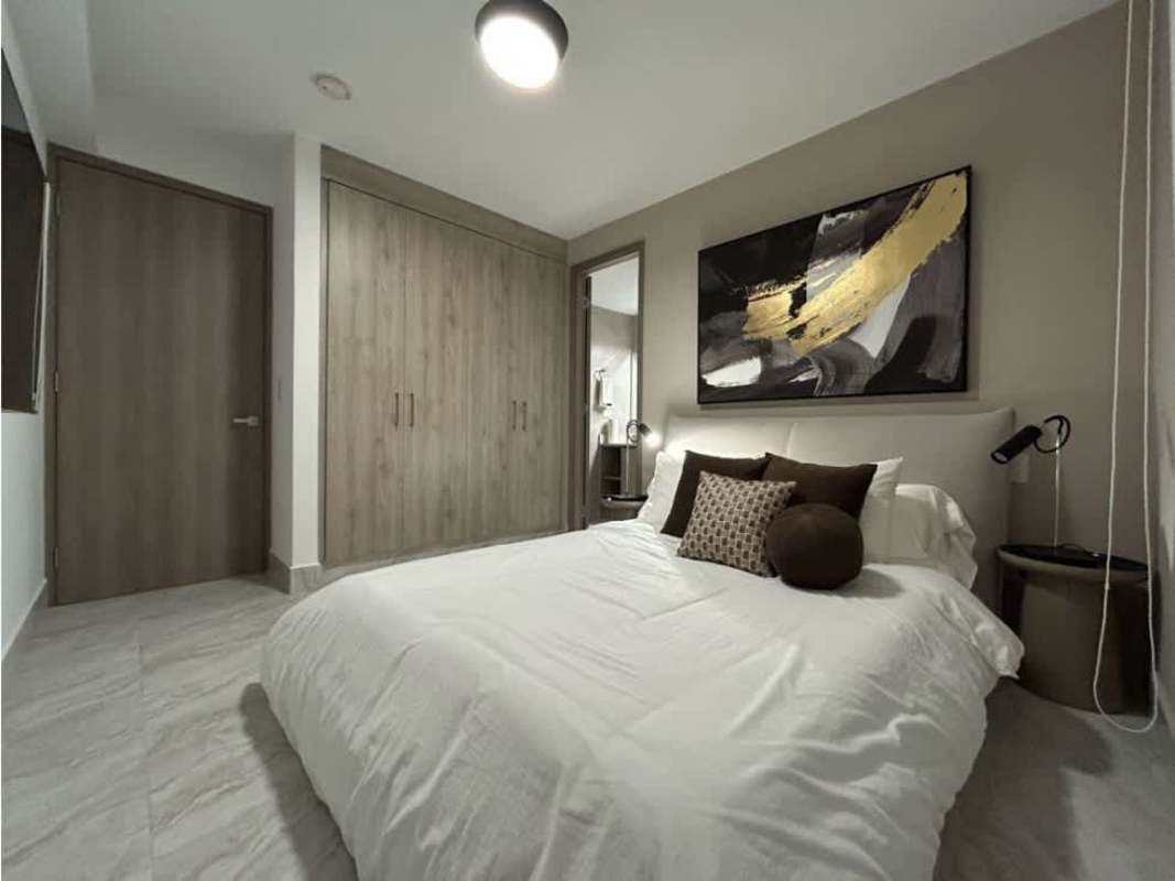 Private balcony with panoramic skyline night views PH Luxor 400 Panama City