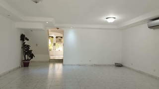 Duplex House for Sale in Betania - 3 bedrooms