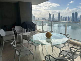 Apartment for Sale in San Francisco - 3 bedrooms