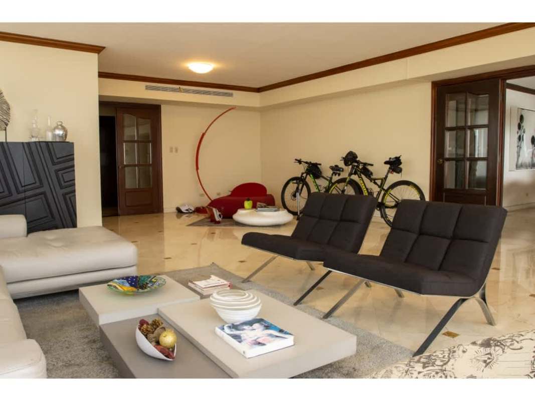 Covered outdoor terrace with dining table overlooking Pacific Ocean Condesa del Mar Panama City