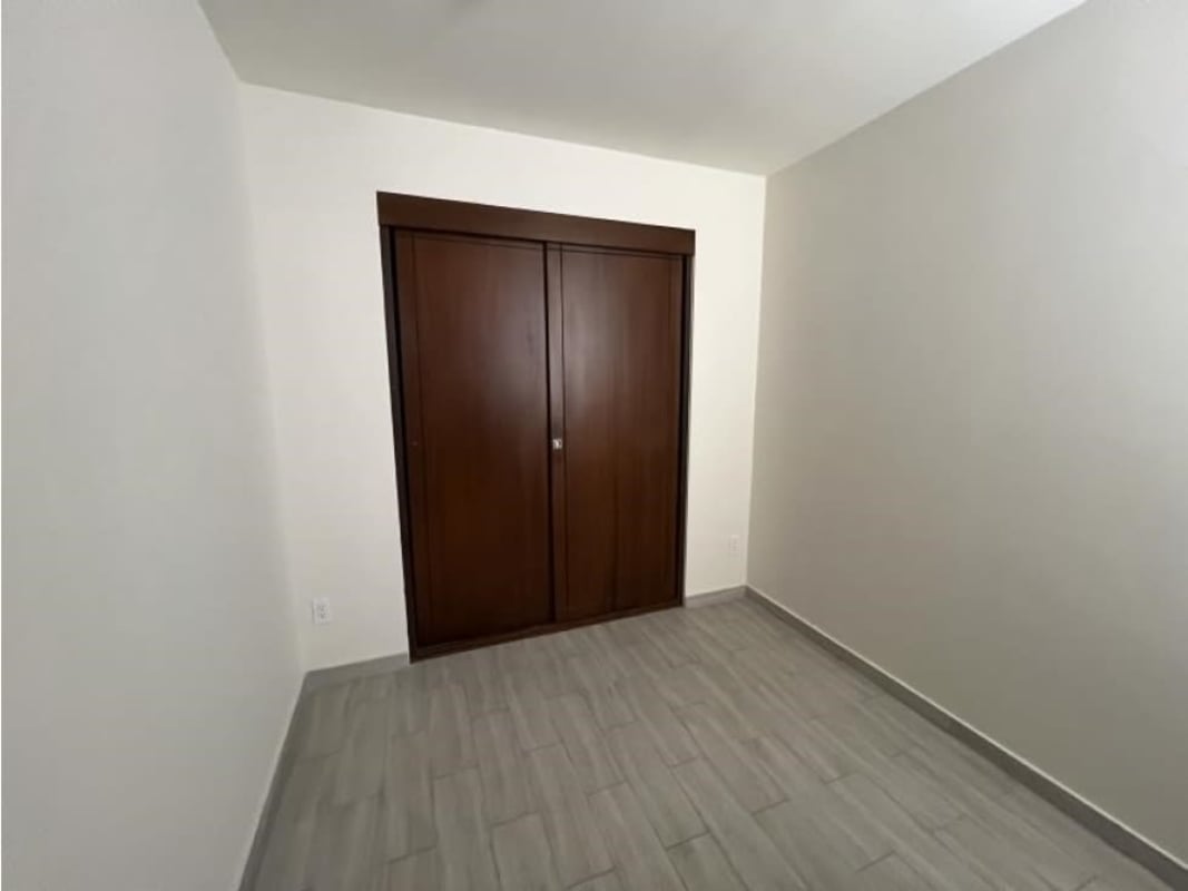 Bedroom with large closet PH Del Caribe El Cangrejo Panama apartment for sale