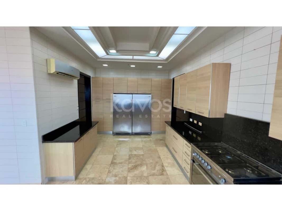 Spacious master bedroom with floor-to-ceiling windows and ocean view Punta Arena Coco del Mar