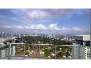 Penthouse for Sale in San Francisco - 3 bedrooms