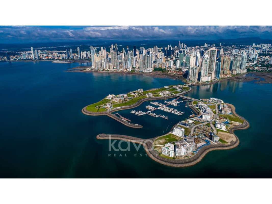 Private marina with yachts at Ocean Reef Islands luxury waterfront in Panama City