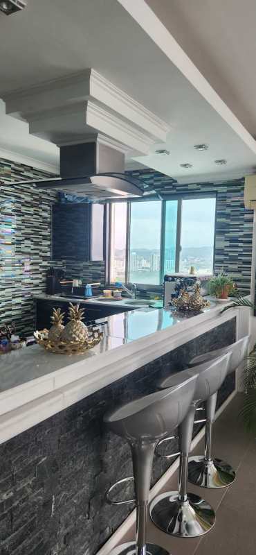 Furnished 3BR Apartment for Rent PH San Francisco Via Porras