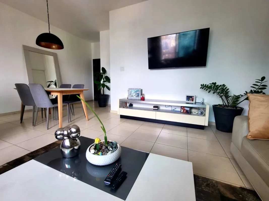 Bedroom featuring ocean and city skyline view from PH Vista del Mar Avenida Balboa Panama