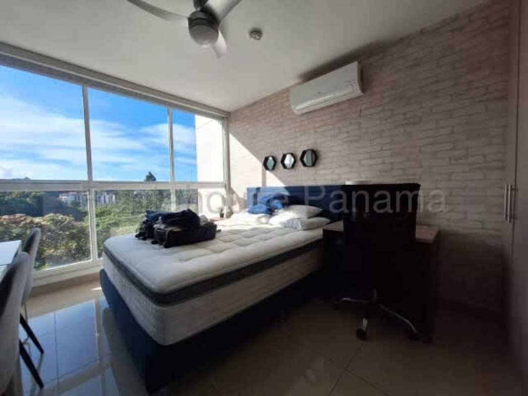 Bedroom with large window, ensuite bath and mountain view Ancón Panama
