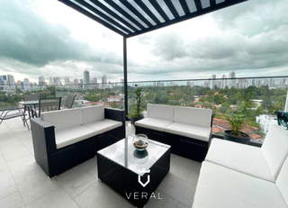 Apartment for Sale in San Francisco - 3 bedrooms