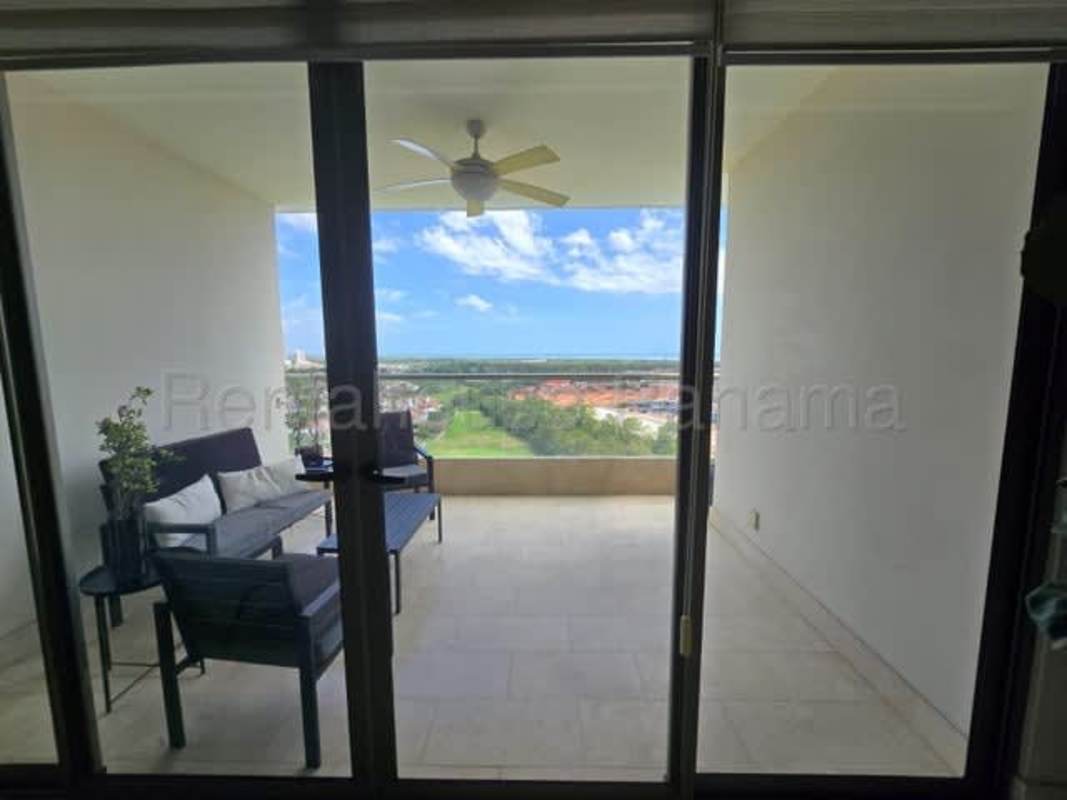 Covered terrace with panoramic golf and landscape views in Santa Maria Panama