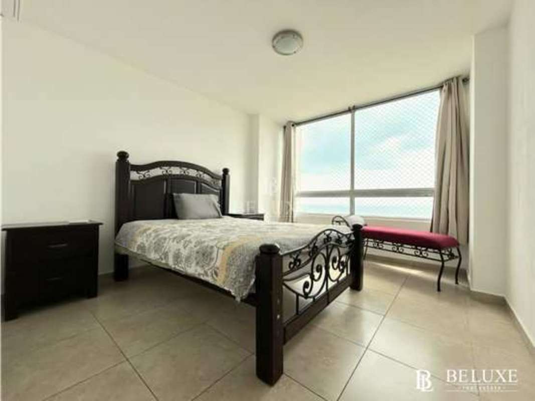 Bright dining space connected to open living room in PH Terrasol Panama