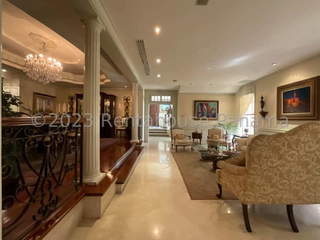 Luxury House for Sale in El Cangrejo - 3 bedrooms