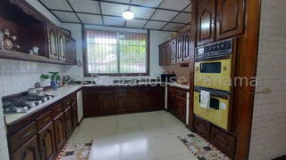 House for Sale in San Francisco - 4 bedrooms