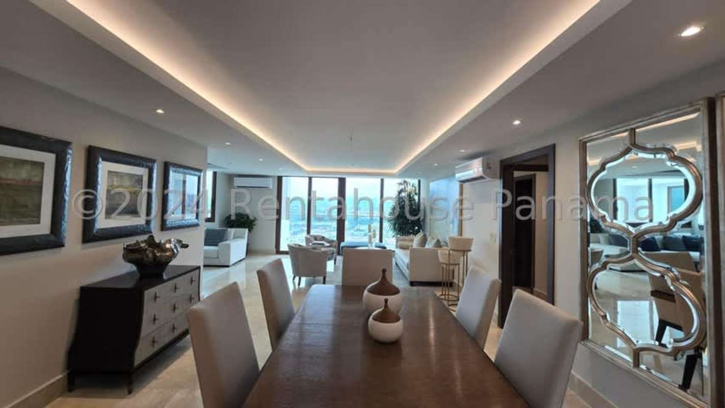 Luxury kitchen with granite countertops and premium cabinetry in PH The Colonial at Santa Maria Golf Panama City