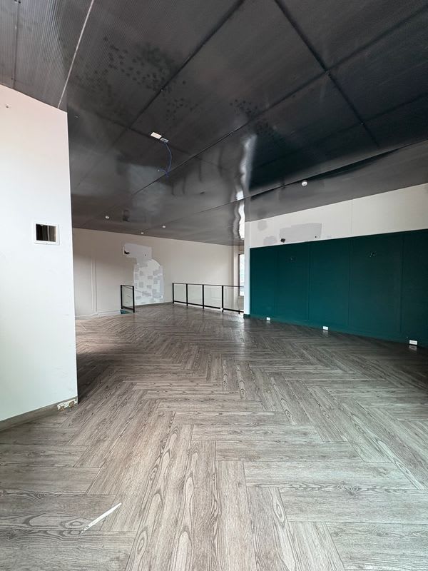 Interior bar counter space with industrial design for café restaurant or bar in Plaza Corner 68 San Francisco Panama