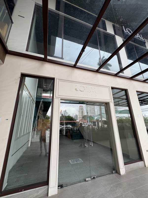 Open plan commercial retail space with high ceilings and glass windows Plaza Corner 68 Panama City