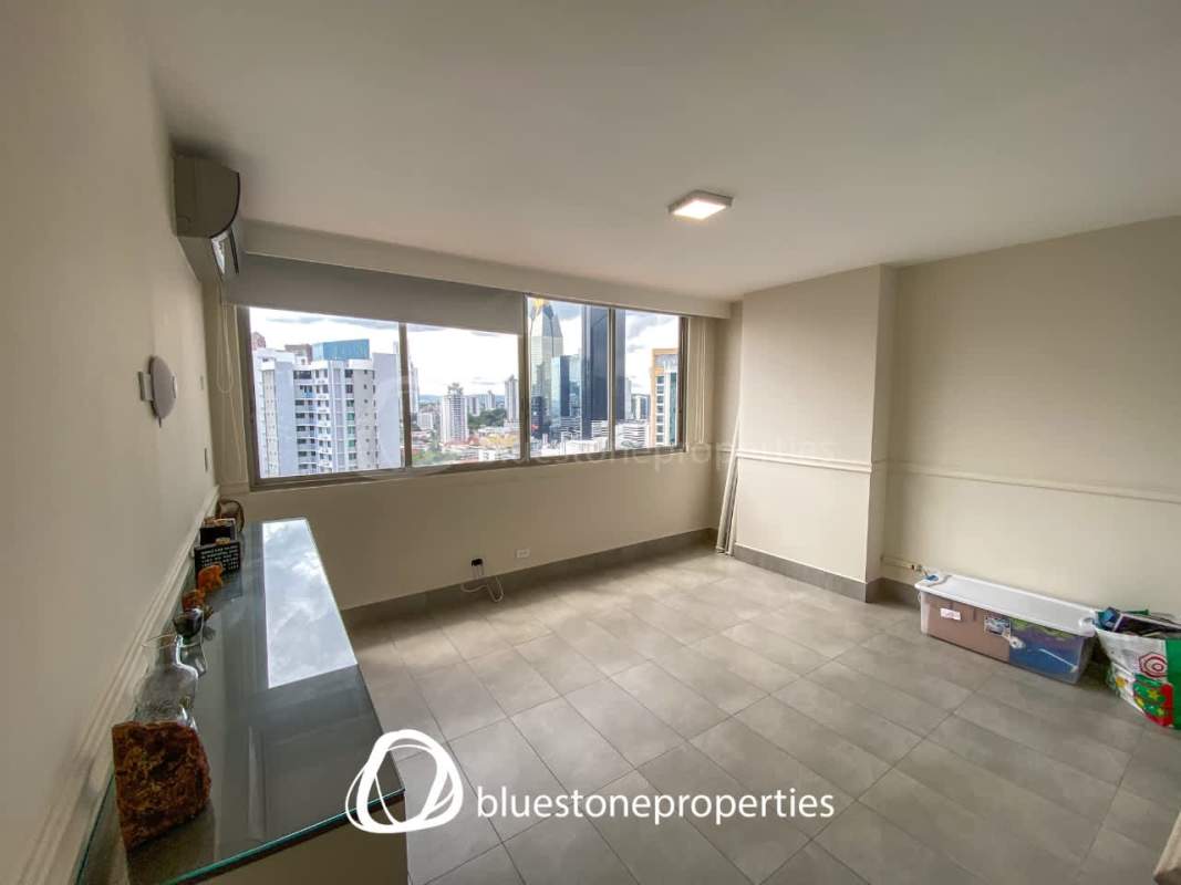 Luxurious master bedroom with floor-to-ceiling windows city and bay views PH Marina Plaza