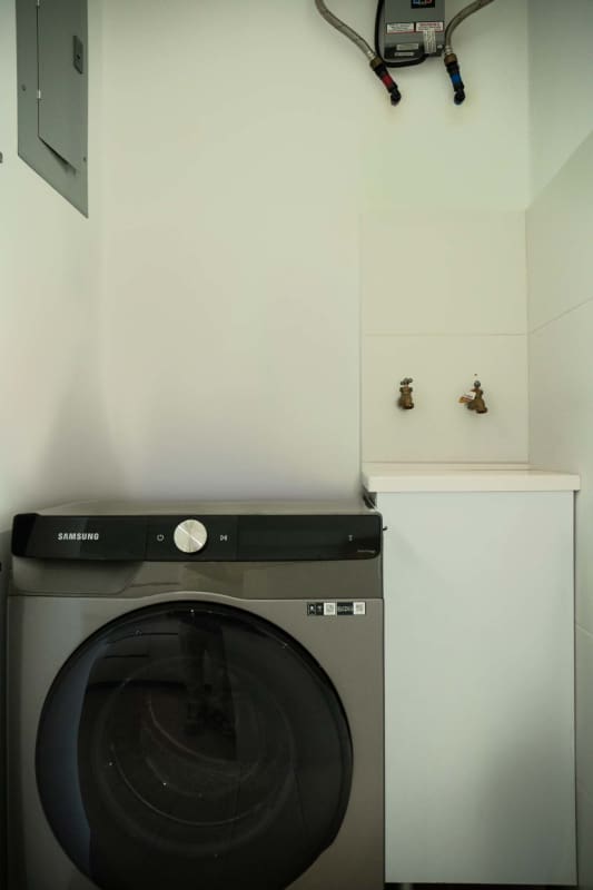 Smart 1BR Apartment PH Living 73 San Francisco