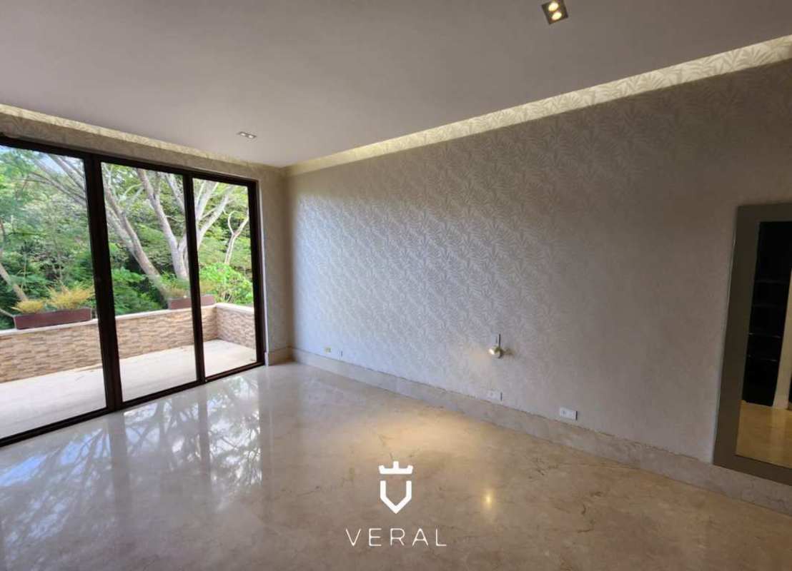 Luxury villa swimming pool Embassy Club Clayton lush garden Panama